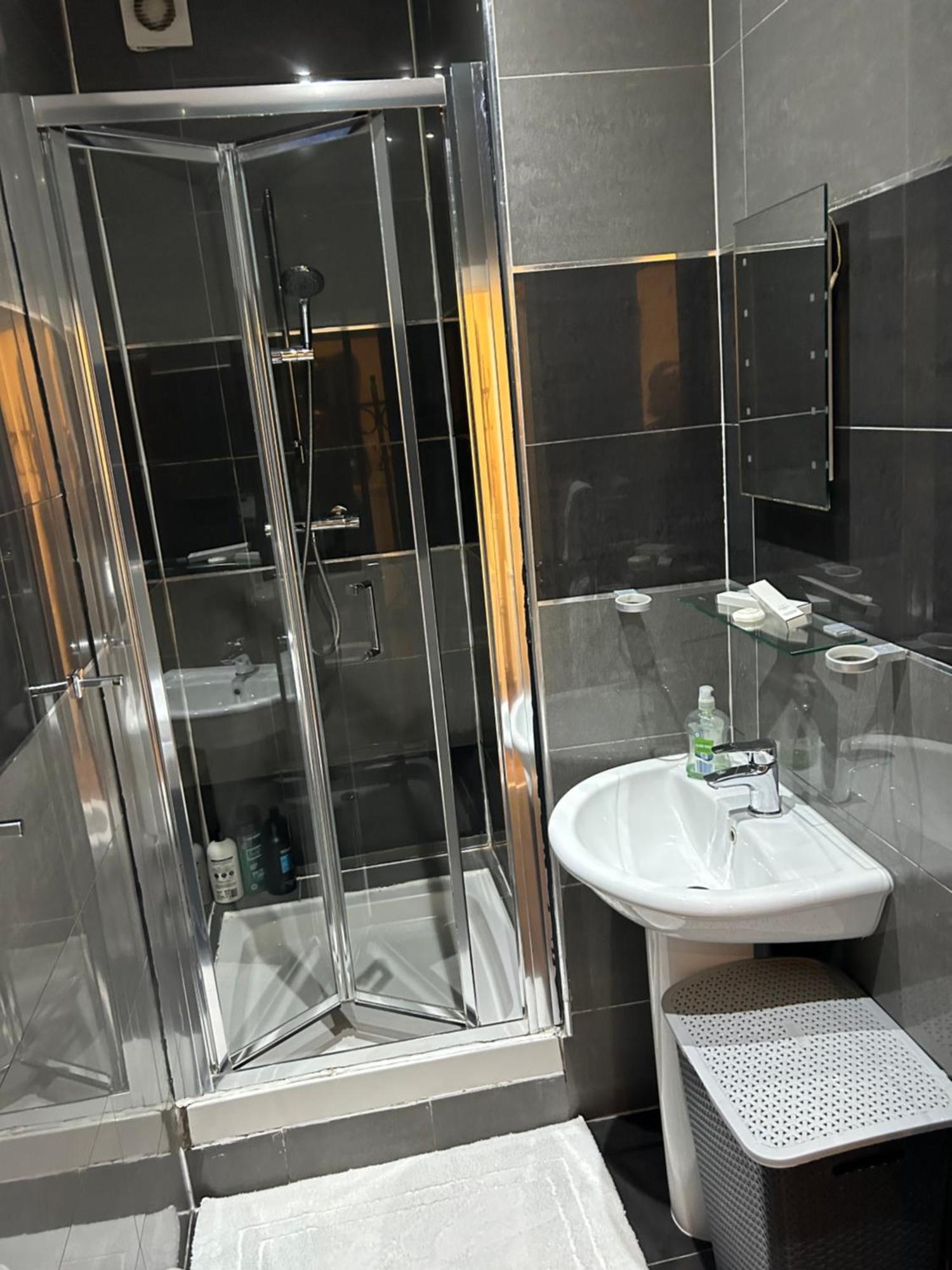 Luxurious 2 Bed Apartment Bedford Dış mekan fotoğraf